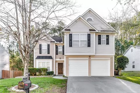 8260 Eastshore Dr, Union City, GA 30291