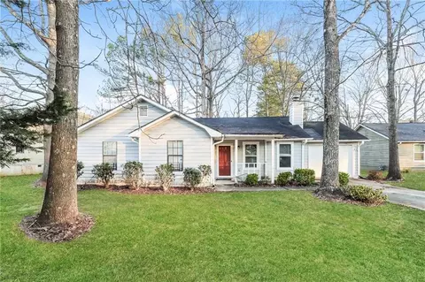 716 Davis Rd, Stockbridge, GA 30281