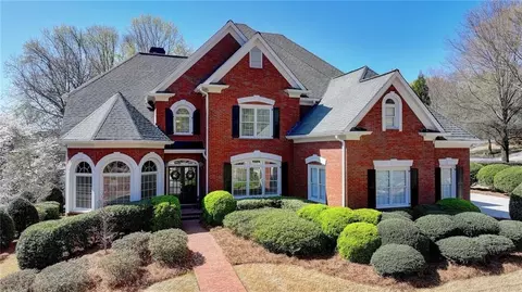 6110 Camberton Ln, Suwanee, GA 30024