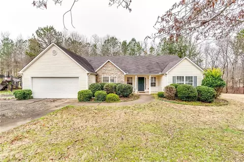 135 Hallmark Ln, Covington, GA 30014