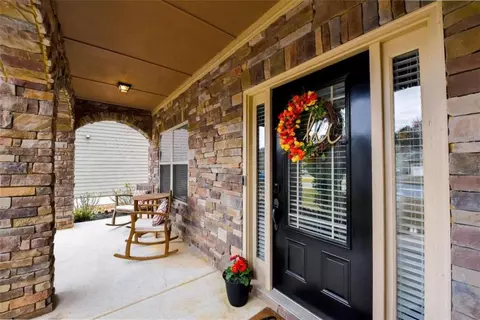 615 Cottage Loop, Pendergrass, GA 30567 photo 5