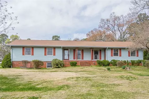 180 Clark Dr, Alpharetta, GA 30004