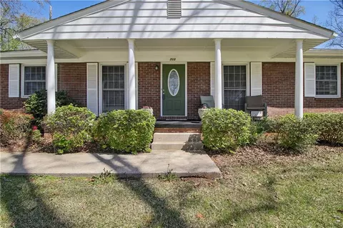 713 Lancelot Dr, Norcross, GA 30071