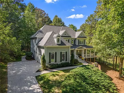 610 Danas Ridge Dr, Roswell, GA 30075