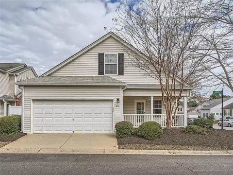 671 W Oaks Dr, Woodstock, GA 30188