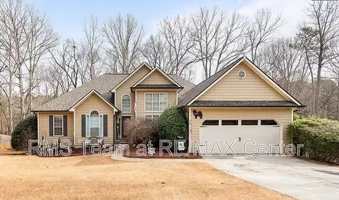 5503 Forest Dr, Loganville, GA 30052