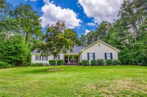 1950 Stone Lea Dr, Oxford, GA 30054