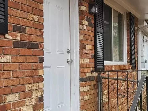 423 Lake Dr, Atlanta, GA 30354