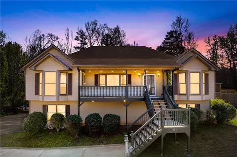 424 Legacy Park Ln, Powder Springs, GA 30127