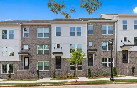 2525 Astaire Ct, Atlanta, GA 30318