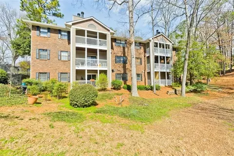 306 Barrington Hills Dr, Atlanta, GA 30350