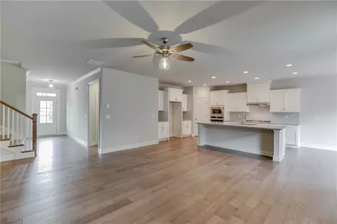 Living - 2485 W Liddell Rd, Duluth, GA 30096 photo 4 of 4