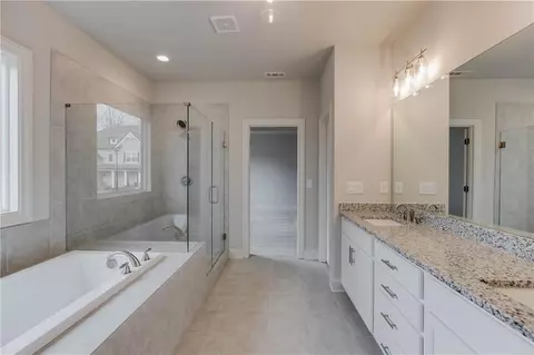 Bath - 2485 W Liddell Rd, Duluth, GA 30096 photo 5 of 6