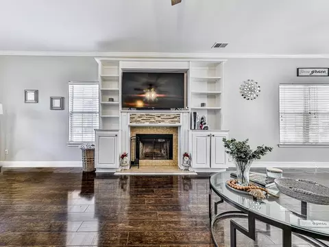 307 Turtle Pointe Dr, Carrollton, GA 30116 photo 4