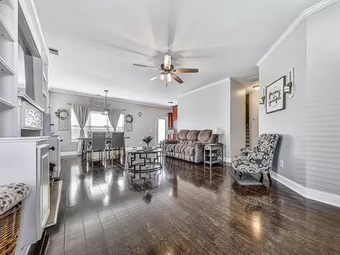 307 Turtle Pointe Dr, Carrollton, GA 30116 photo 3