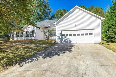 7015 Pinecone Way, Cumming, GA 30028