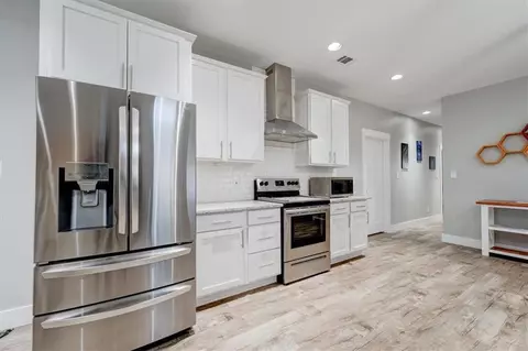 Kitchen - 70 Highgrove Dr, Covington, GA 30016 photo 5 of 5