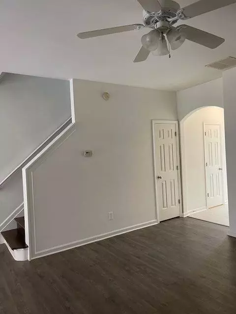 2073 Executive Dr, Duluth, GA 30096 photo 4