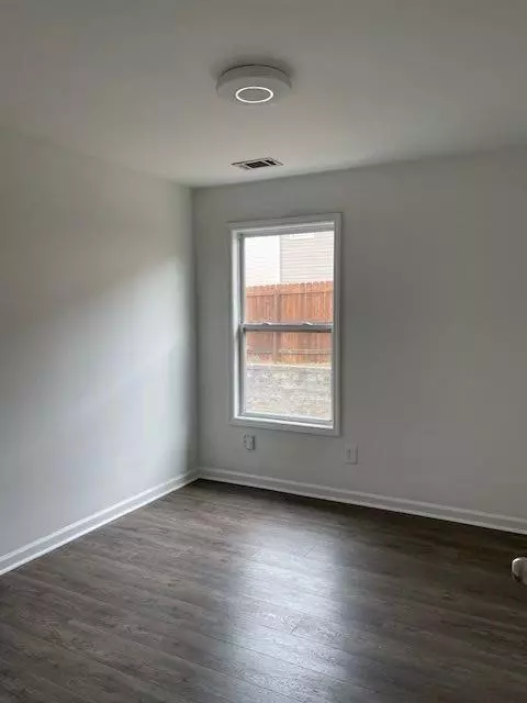 2073 Executive Dr, Duluth, GA 30096 photo 20