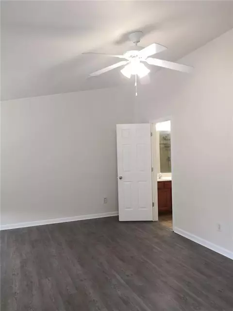 2073 Executive Dr, Duluth, GA 30096 photo 11