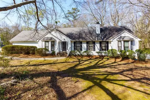 702 Plantation Cv, Woodstock, GA 30188