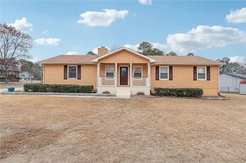 1748 Stratford Dr, Snellville, GA 30078
