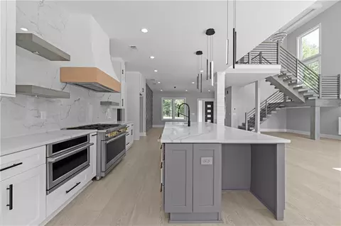 Kitchen - 1530 Franklin Cir, Dacula, GA 30019 photo 11 of 12