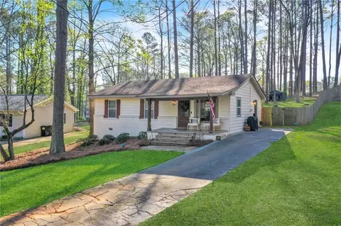 70 Yvette Ct NE, Kennesaw, GA 30144