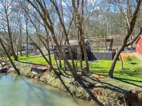 77 Bobwhite Dr, Dahlonega, GA 30533