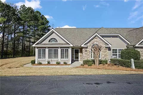 2204 Sweet Apple Cir, Alpharetta, GA 30004
