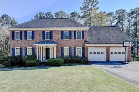 5426 Georgetown Trce SW, Lilburn, GA 30047