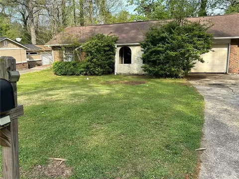 6724 Gano Dr, Riverdale, GA 30274