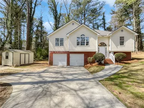 1356 Emily Ct, Austell, GA 30168