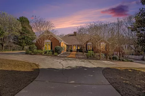 1310 Grapevine Trl, Monroe, GA 30656