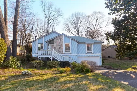 2825 Landington Way, Duluth, GA 30096