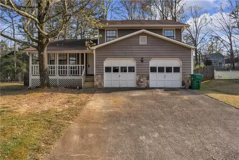5653 Clifton Pl, Stone Mountain, GA 30087