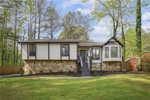 785 Cascade Knolls Dr SW, Atlanta, GA 30331