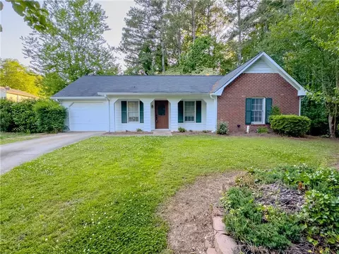 343 Agnes Ct, Lawrenceville, GA 30046