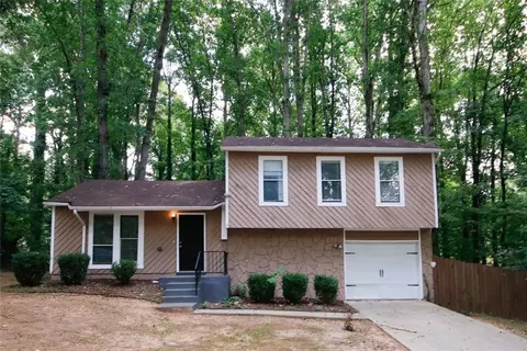 5398 Greenhedge Ct, Stone Mountain, GA 30088