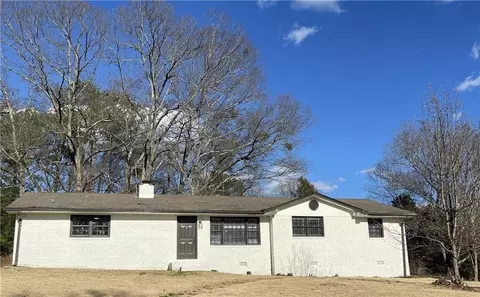 6574 Wendell Cir, Morrow, GA 30260