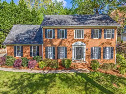 4307 Rocky Gln NE, Roswell, GA 30075