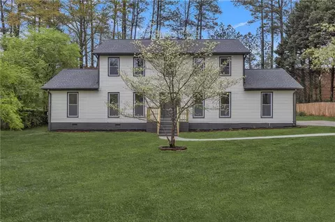 392 Arbor Ridge Dr, Stone Mountain, GA 30087