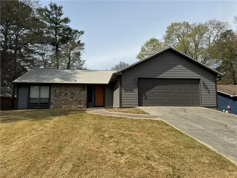 613 Woodbridge Dr, Riverdale, GA 30274