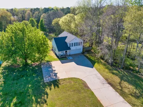 1121 Lewis Roberts Rd, Jefferson, GA 30549