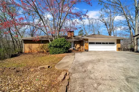 6230 Forest Village Dr, Gainesville, GA 30506
