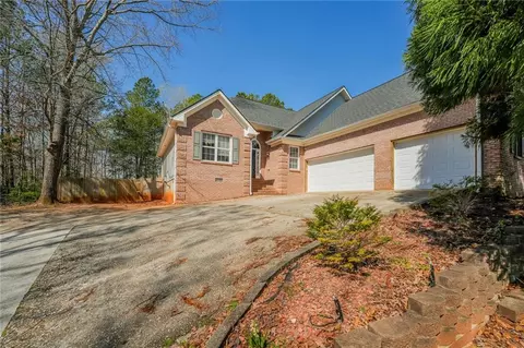 180 Huntington St, Covington, GA 30016