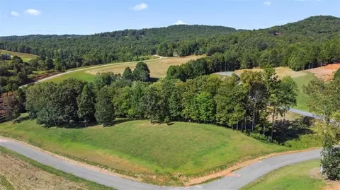 68 Hillside Trl, Morganton, GA 30560