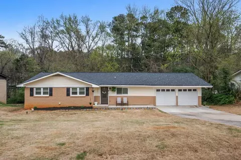 4001 Barr Cir, Tucker, GA 30084