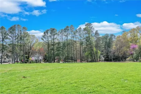 3225 Dunlap Dr, Gainesville, GA 30506