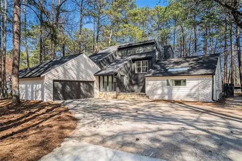 9995 Timberstone Rd, Alpharetta, GA 30022